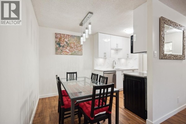519 2012 Fullerton Avenue, North Vancouver, BC V7P3E3 Photo 4
