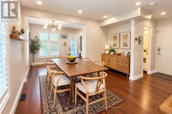 Kitchen - 5190 Ridgewell Road, Burlington, ON L7L6N8 Photo 5