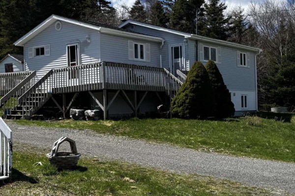 4pc Bathroom - 5197 & 5199 Highway 16, Queensport Ns Highway, Queensport, NS B0H1N0 Photo 4