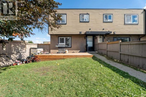Kitchen - 52, 3809 45 Street Sw, Calgary, AB T3E3H4 Photo 2