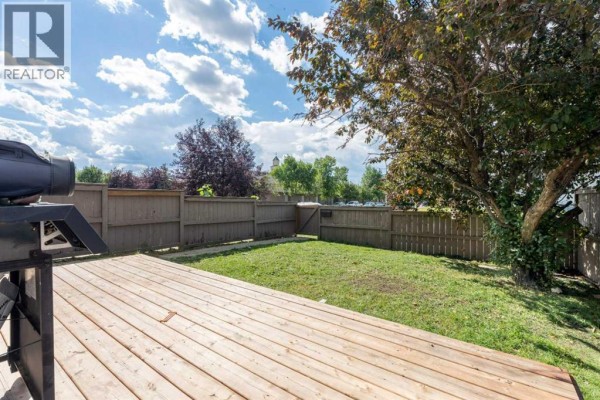 Living room - 52, 3809 45 Street Sw, Calgary, AB T3E3H4 Photo 3