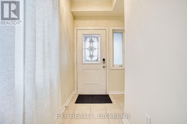 Kitchen - 52 - 590 North Service Road, Hamilton, ON L8E0K5 Photo 4