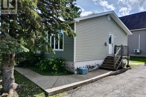 52 Allan Street, Riverview, NB, photo 2