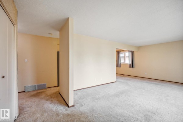 Primary Bedroom - 52 Belleville Av Nw, Spruce Grove, AB T7X1J7 Photo 5