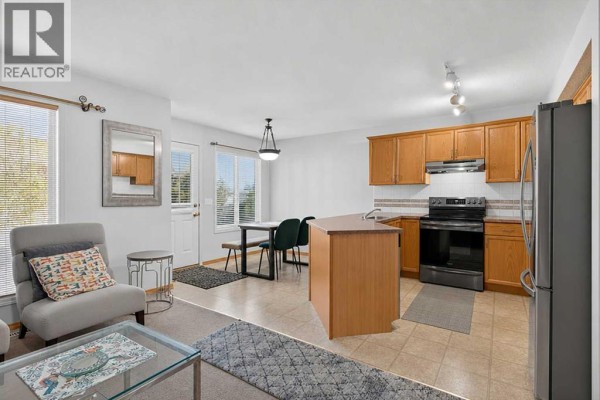 4pc Bathroom - 52 Citadel Forest Close Nw, Calgary, AB T3G5A6 Photo 2