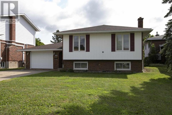52 Danby Rd, Sault Ste  Marie, ON, photo 2
