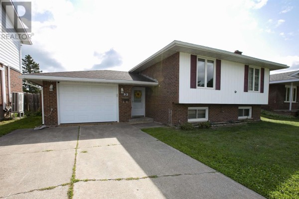 52 Danby Rd, Sault Ste  Marie, ON, photo 3