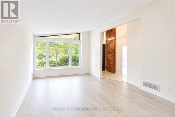 52 Dukinfield Crescent, Toronto, ON, photo 2