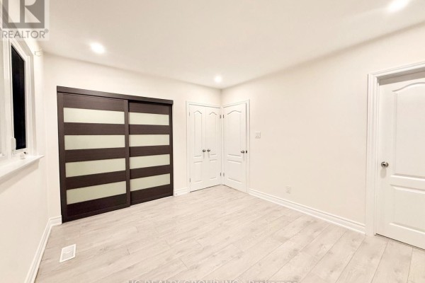 52 Dukinfield Crescent, Toronto, ON, photo 3