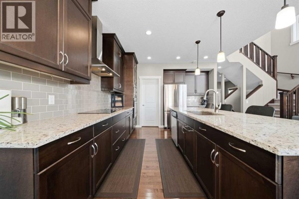 Kitchen - 52 Evansborough Green Nw, Calgary, AB T3P0M8 Photo 4