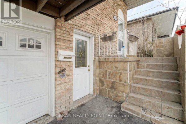 52 Fallway Road E, Brampton, ON, photo 2