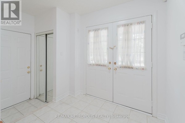 52 Gore Valley Trail, Brampton, ON, photo 2
