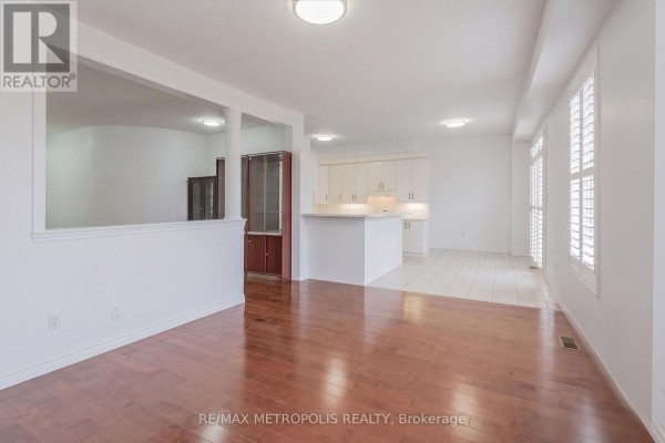 52 Gore Valley Trail, Brampton, ON L6P2G9 Photo 4