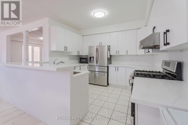 52 Gore Valley Trail, Brampton, ON L6P2G9 Photo 5
