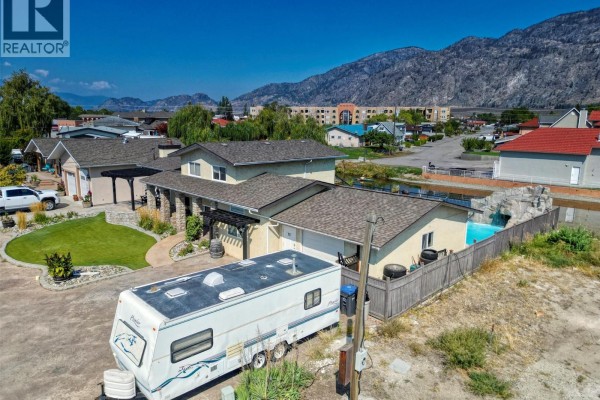 52 Harbour Key Drive, Osoyoos, BC, photo 2
