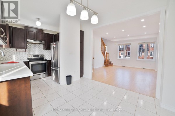 Great room - 52 Kayak Heights, Brampton, ON L6Z0H9 Photo 4