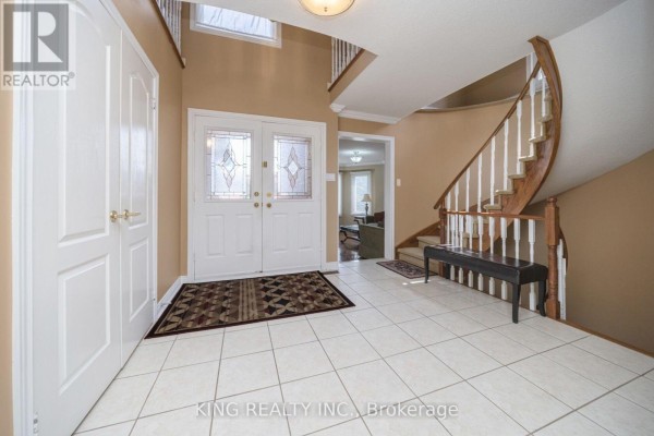 Dining room - 52 Leeward Drive, Brampton, ON L6S5V8 Photo 5