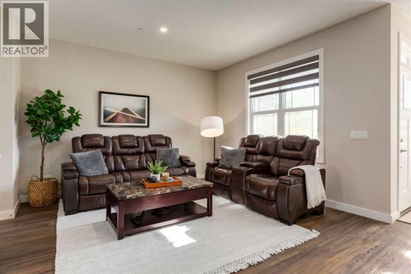 Kitchen - 52 Lucas Street Nw, Calgary, AB T3P1N2 Photo 3
