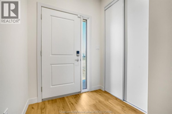4pc Ensuite bath - 52 Magnolia Lane, Chatham, ON N7M0W7 Photo 5