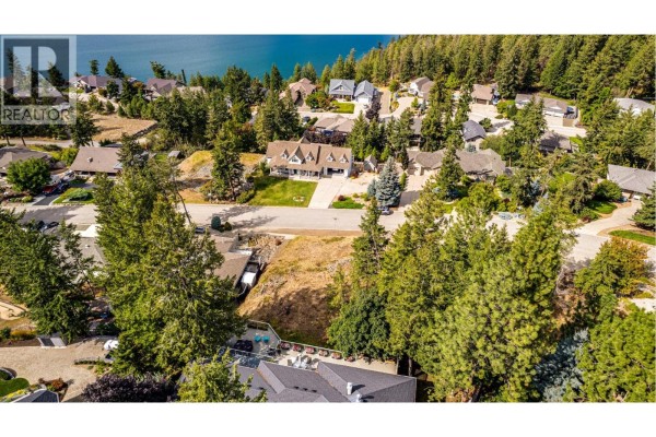 52 Peregrine Way, Vernon, BC V1H1E4 Photo 3