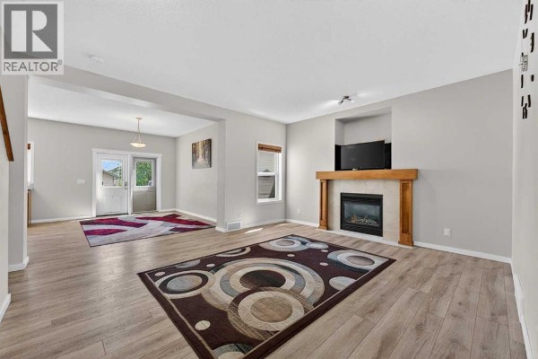 Living room - 52 Reunion Close Nw, Airdrie, AB T4B0M2 Photo 5