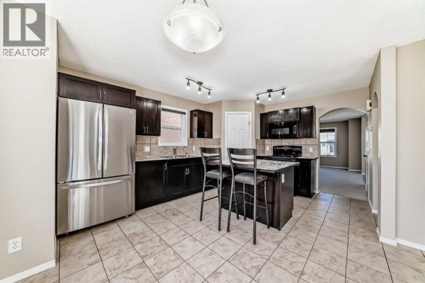 2pc Bathroom - 52 Taralake Street Ne, Calgary, AB T3J0J5 Photo 5