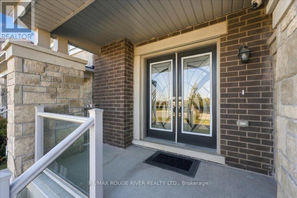 Kitchen - 520 Coronation Road, Whitby, ON L1P0N4 Photo 4