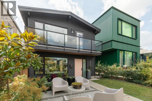 520 E 30th Avenue, Vancouver, BC V5V2V6 Photo 2