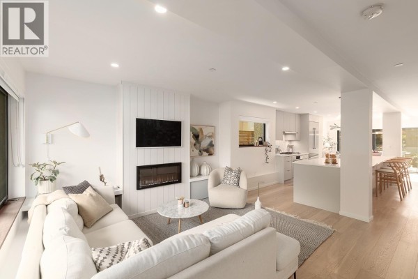 520 E 30th Avenue, Vancouver, BC V5V2V6 Photo 5