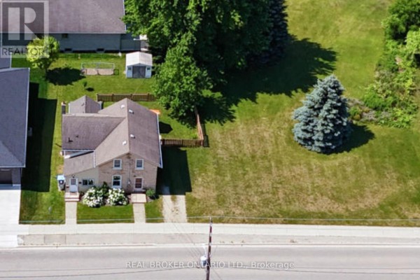 520 Elma Street W, North Perth, ON, photo 2