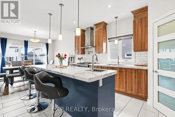 520 Lucent Street, Russell, ON K4R0G3 Photo 5