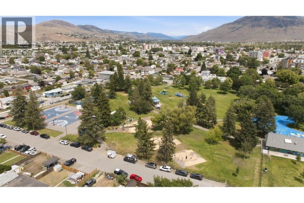 520 Royal Avenue, Kamloops, BC, photo 3
