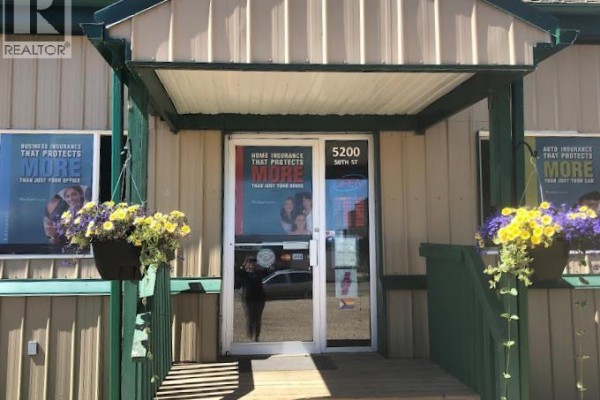 5200, 50 Street, High Prairie, AB, photo 2