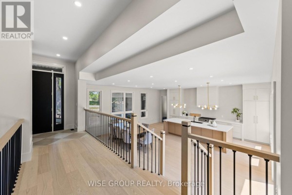Eating area - 5203 2nd Line, New Tecumseth, ON L0G1T0 Photo 5