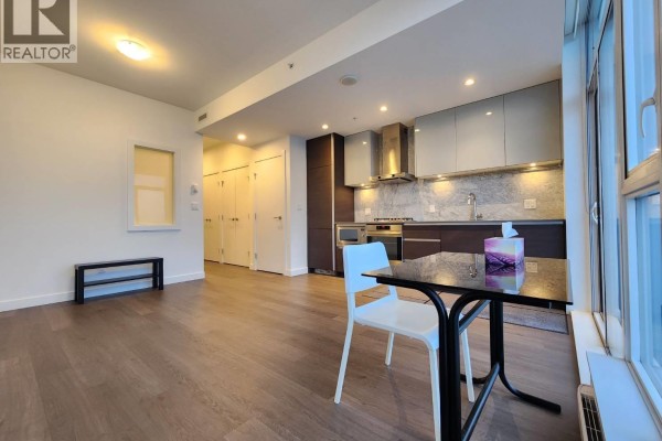 5203 4670 Assembly Way, Burnaby, BC V5H0H3 Photo 3