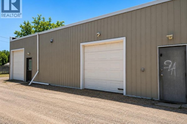 5203 51 Avenue, Camrose, AB T4V3Y4 Photo 5