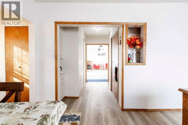 2pc Bathroom - 5203 56 Avenue, Taber, AB T1G1L6 Photo 4