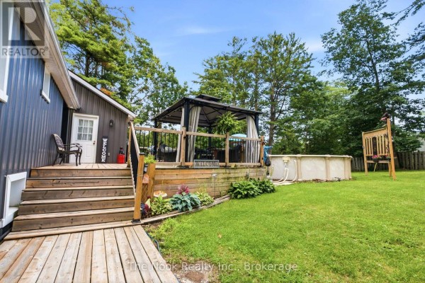 Eating area - 5203 Valleyview Crescent, Hamilton Township, ON K0L1E0 Photo 5