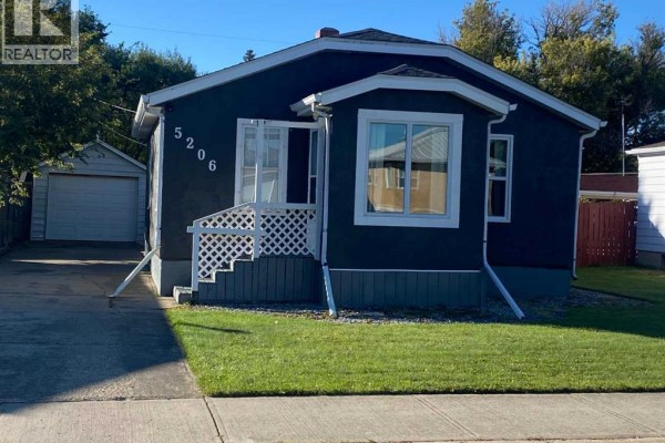 Residential for sale at 5206 44 Avenue, Taber, AB - MLS® qybPfa