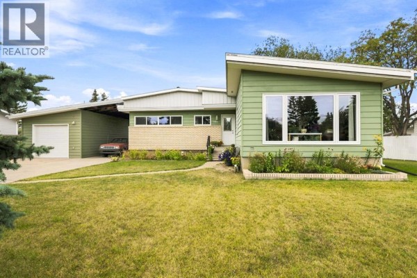 5206 47 Avenue, Olds, AB, photo 2
