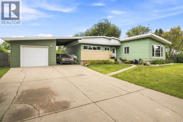 5206 47 Avenue, Olds, AB, photo 3