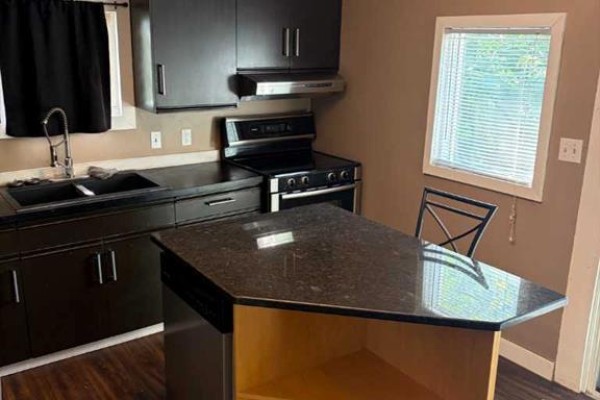 4pc Bathroom - 5206 49 Street, Castor, AB T0C0X0 Photo 4