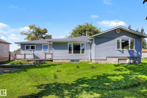 Kitchen - 5208 51 St, Millet, AB T0C1Z0 Photo 2