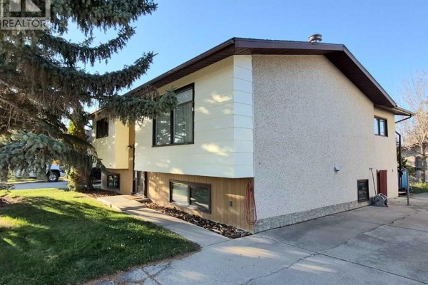 Addition - 5209 40 Avenue, Taber, AB T1G1C6 Photo 2