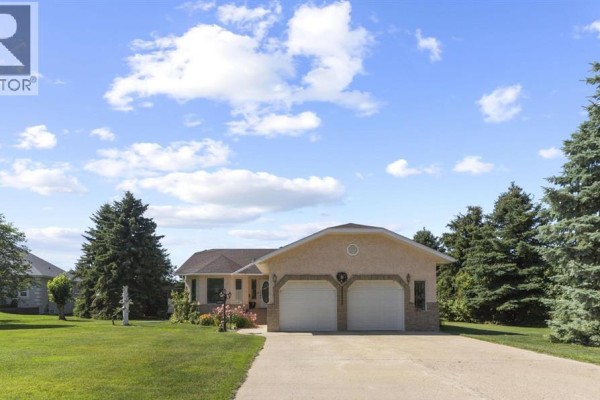 5209 57a Street, Stettler, AB, photo 2