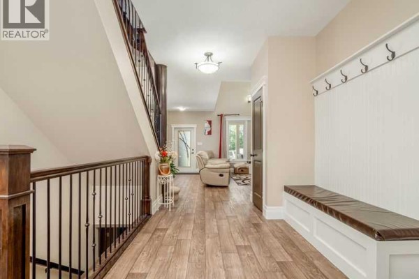 Dining room - 521 12th Avenue W, Barnwell, AB T0K0B0 Photo 4