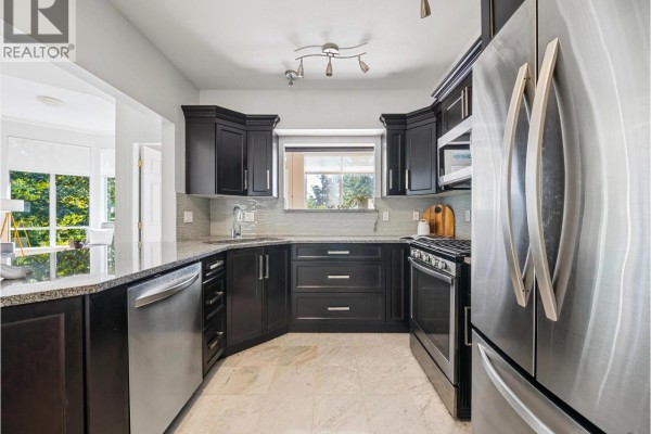 521 3629 Deercrest Drive, North Vancouver, BC V7G2S9 Photo 2