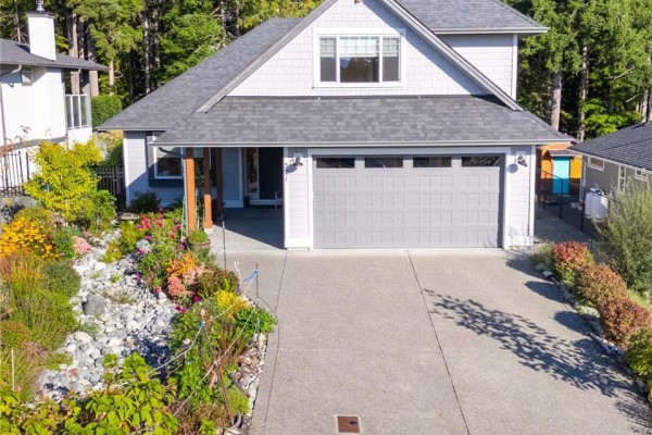 Storage - 521 Mountain View Dr, Lake Cowichan, BC V0R2G1 Photo 4