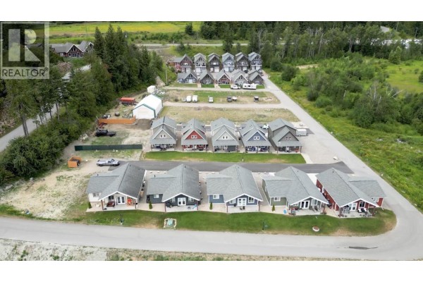 5211 Trans-canada Highway, Tappen, BC V1E2Z7 Photo 4