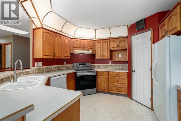 Bedroom - 5212 43 Avenue, Camrose, AB T4V0A2 Photo 5